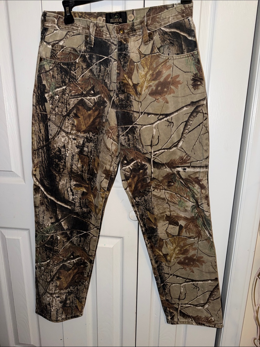 RedHead Men's Realtree-Style Camo Cargo Pants in Brown and Tan